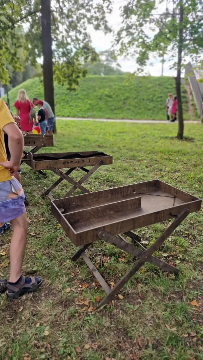 Šaškės su guma lauko renginyje