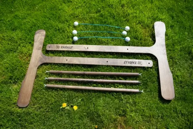 Kopetėlių golfas su švytuoklėmis